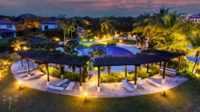 Stylish & Quiet Breathtaking Laguna Views Pool